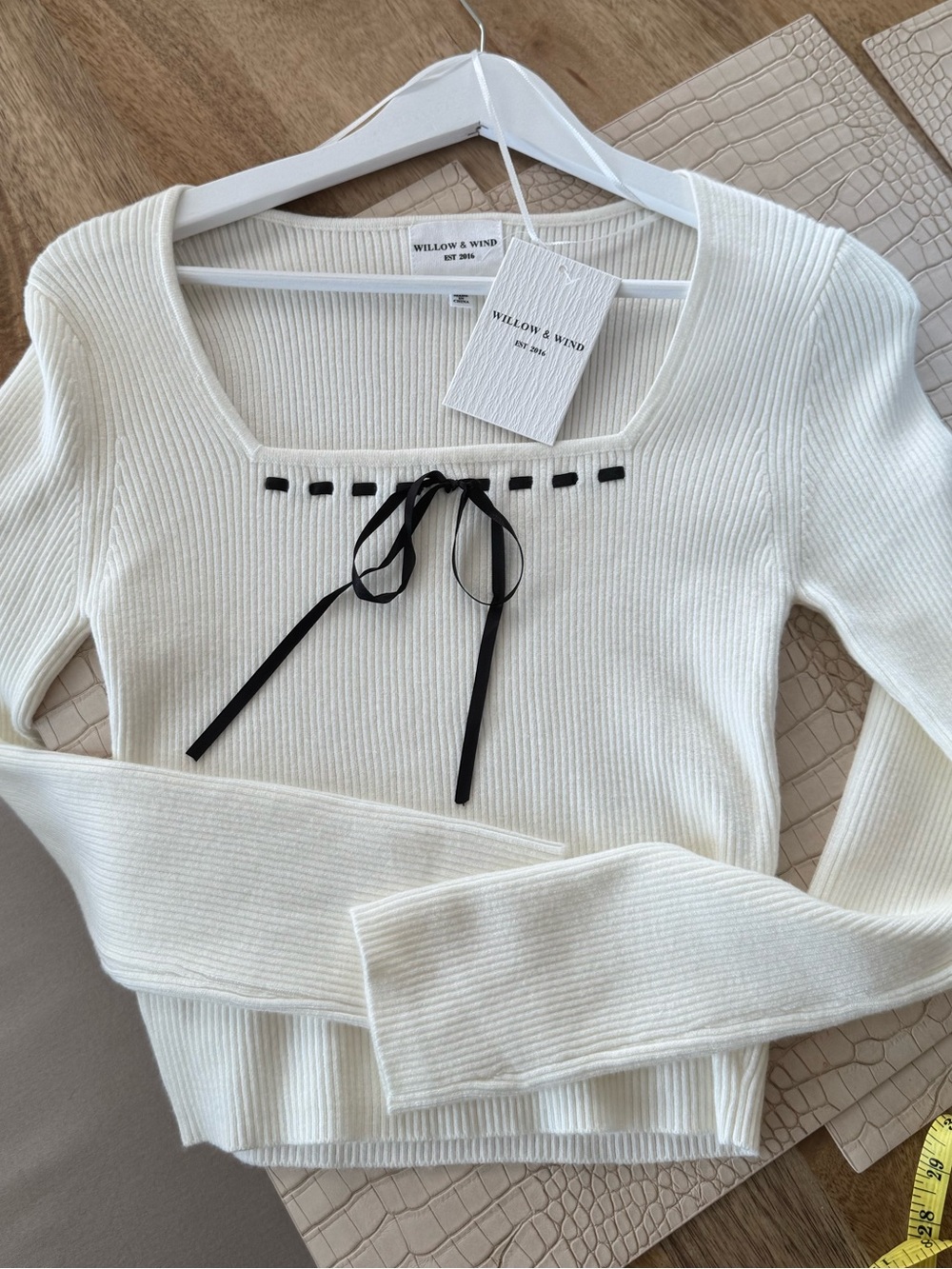 NWT Women's Crop Cream Knit Top